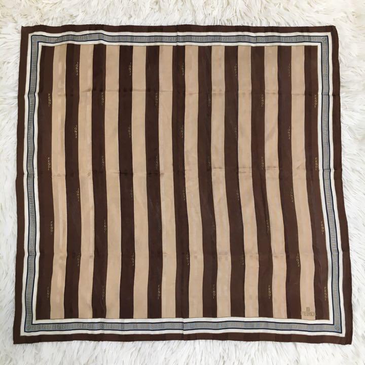 最新人気 ✨美品✨フェンディ スカーフ ハンカチFFロゴ -