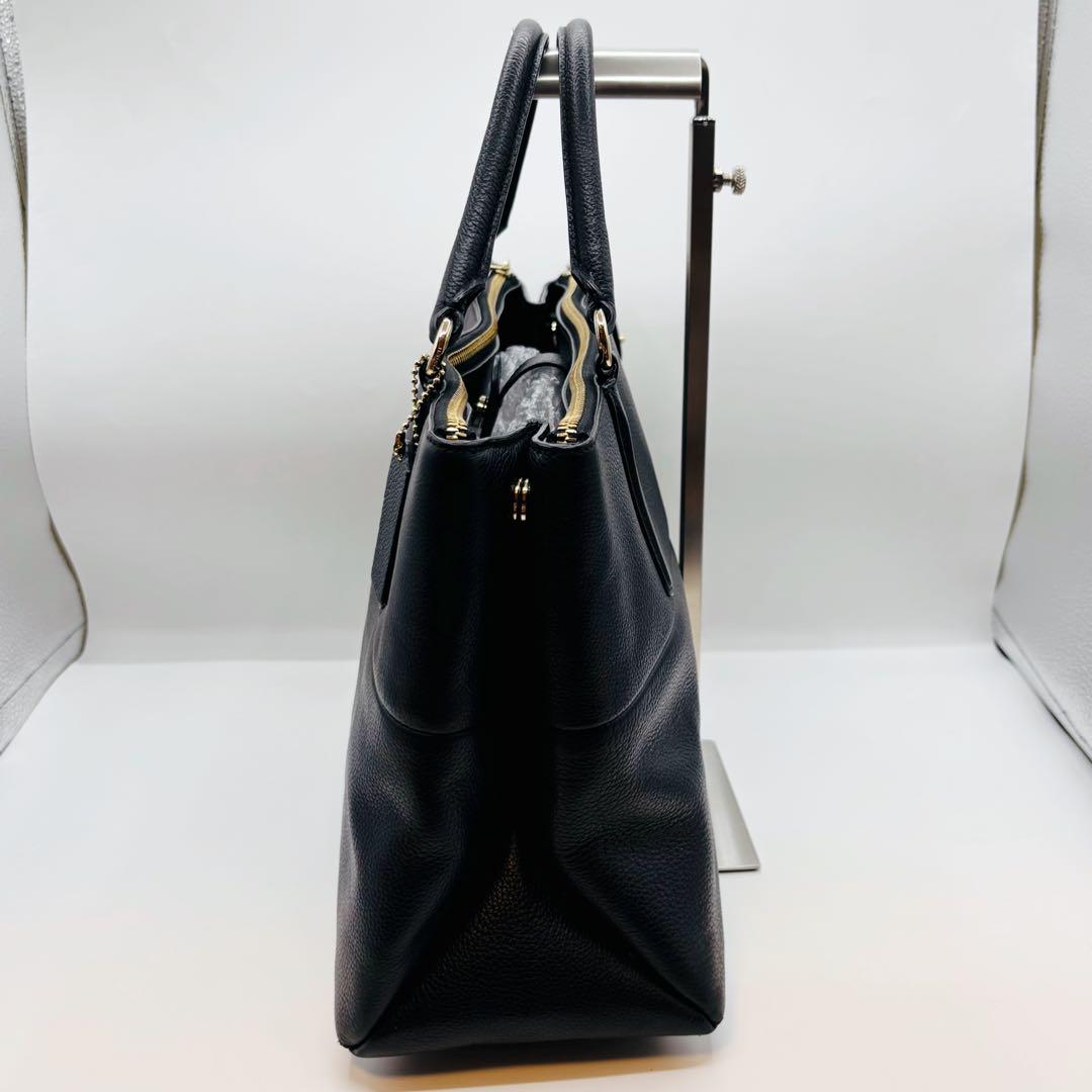 【美品】コーチ ハンドバッグ レザー ゴールド金具 ターンロック A4 ブラック 美品】コーチ ハンドバッグ レザー ゴールド金具 ターンロック