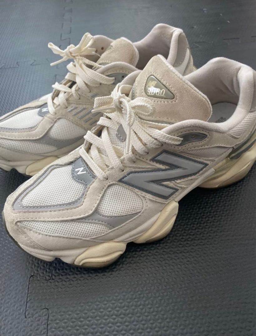 『美品』ニューバランス　New Balance 9060 ホワイト　26.5cm
