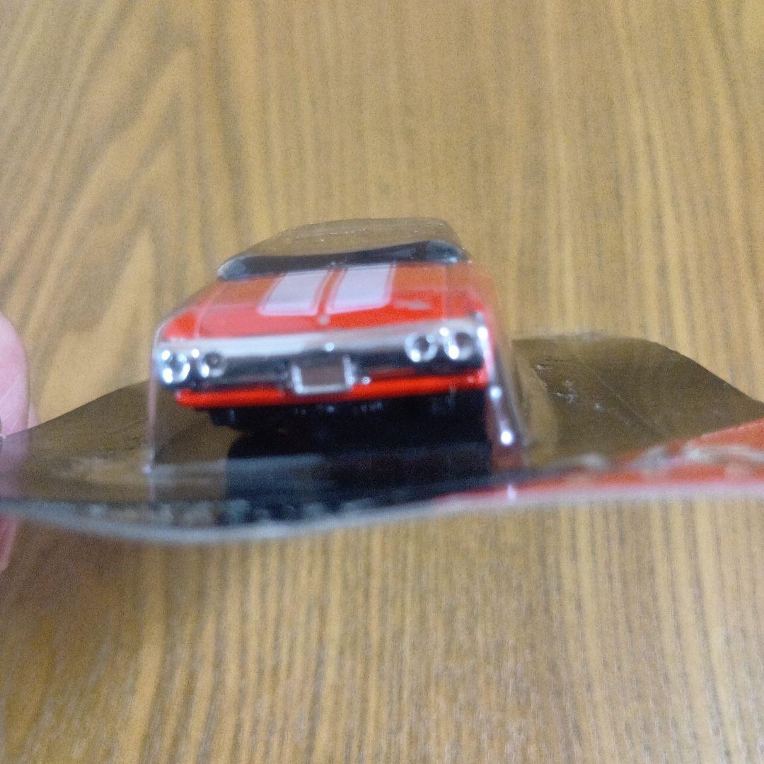 I.W.HARPER レッド ミニカー 1/60スケール - メルカリ
