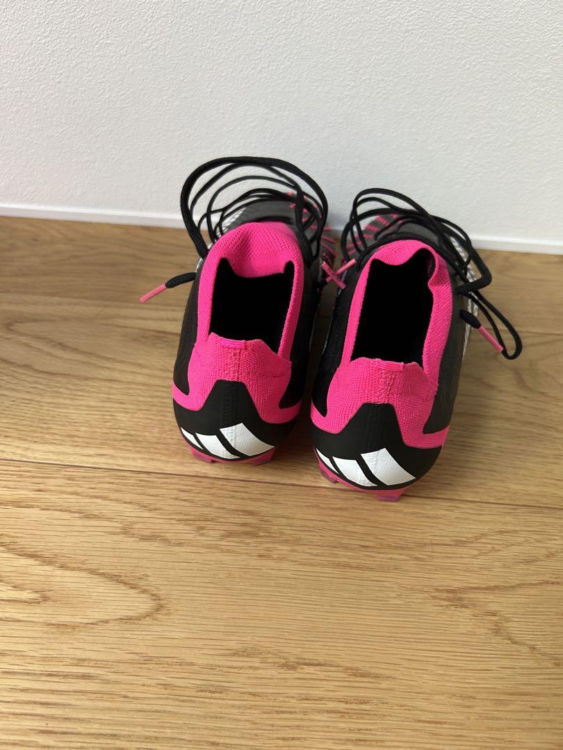 adidas プレデター　スパイク　25.5㎝