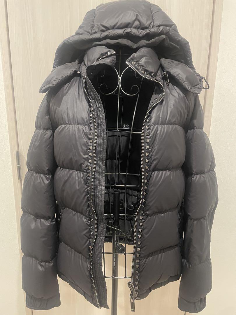 VALENTINO ブラックダウンジャケット 22