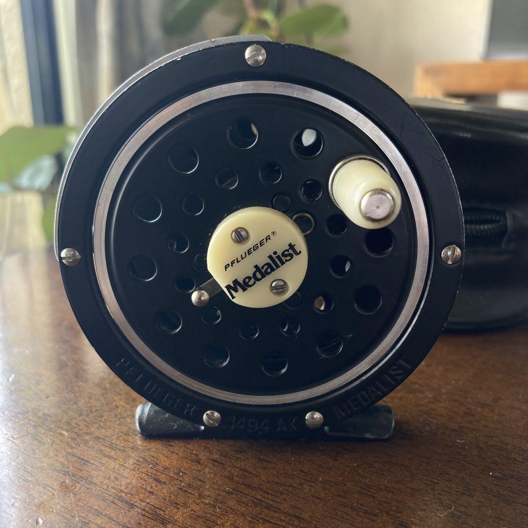 PFLUEGER MEDALIST 1494フルーガー メダリスト