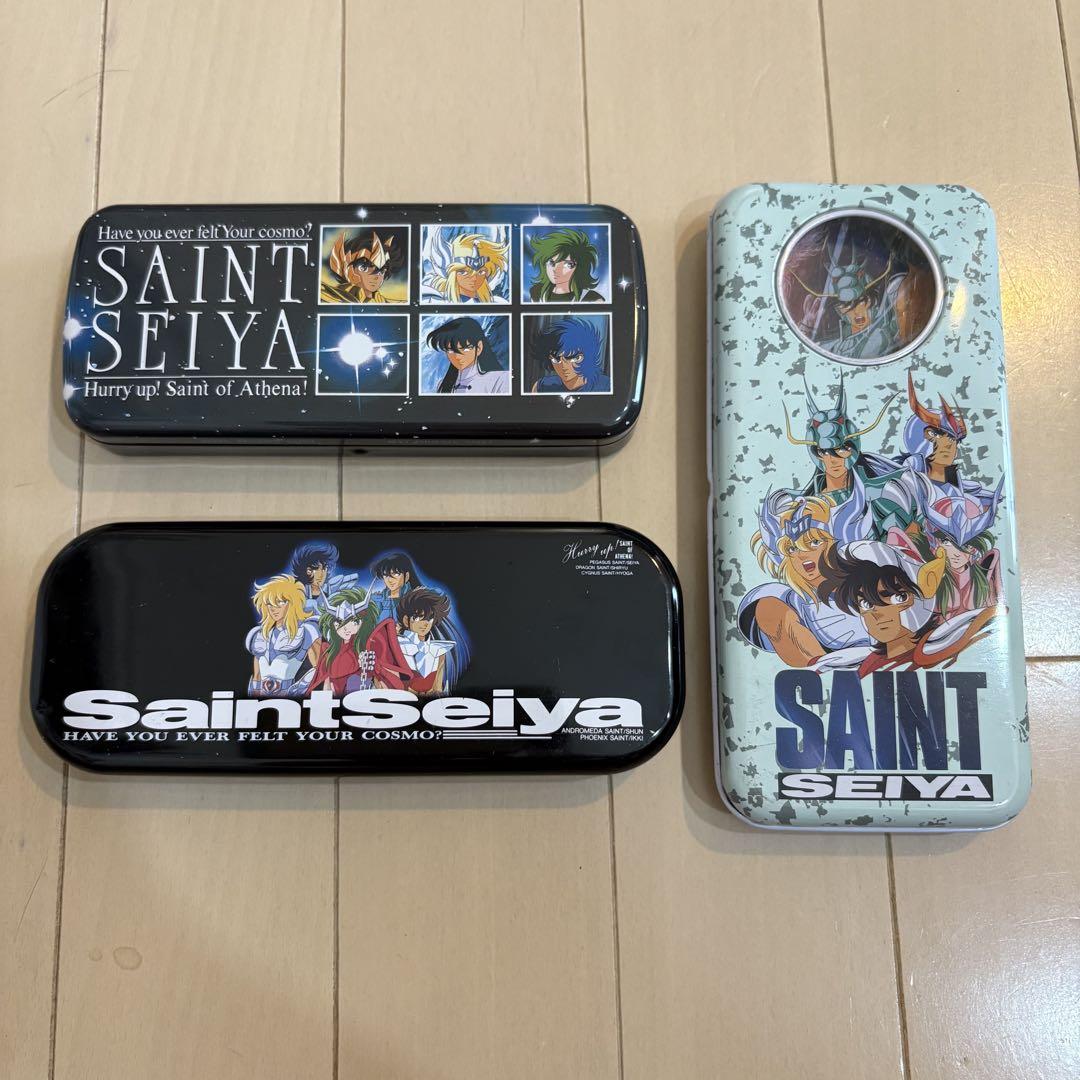 聖闘士星矢　缶ペンケース　3個セット　筆箱　小物入れにも　オマケ付き