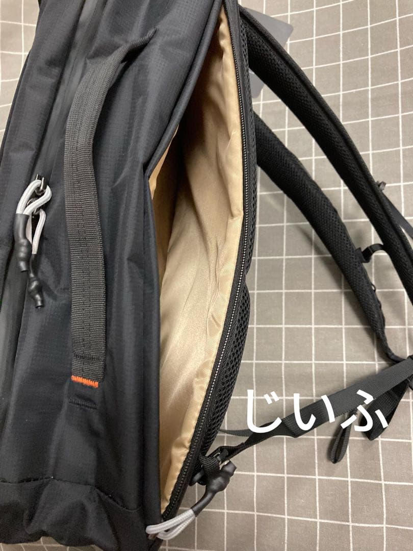 bellroy 黒 リュック・バックパック