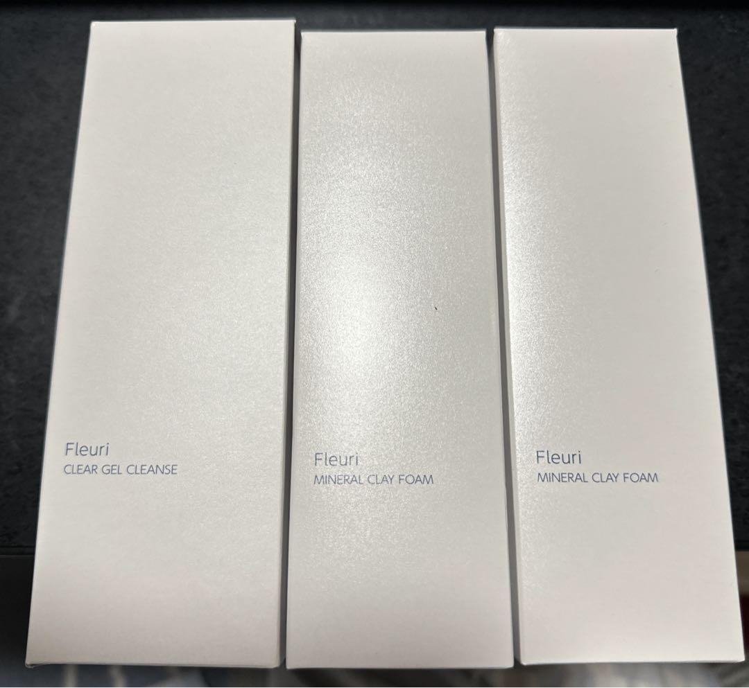 Ｆleuri フルリ クリアゲルクレンズ1本とミネラルクレイフォーム2本