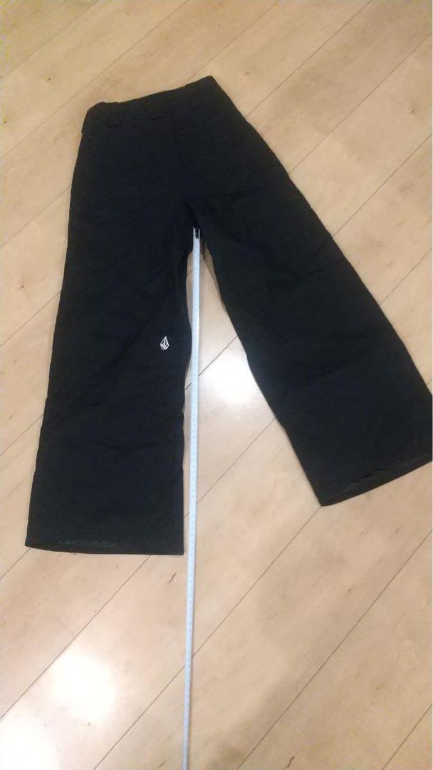 Volcom 子供用スノーボードウェア XS/TP - スノーボードブランド