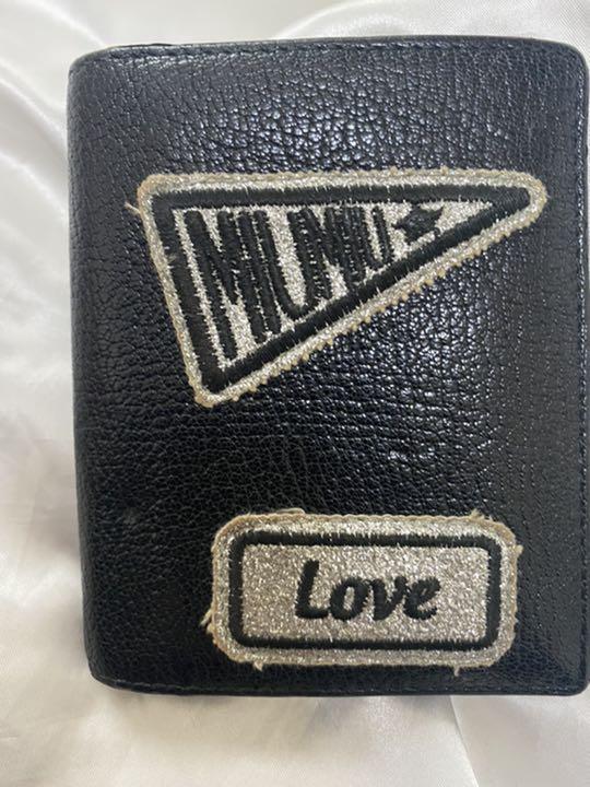 miumiu グリッターバッチコンパクト二つ折り財布