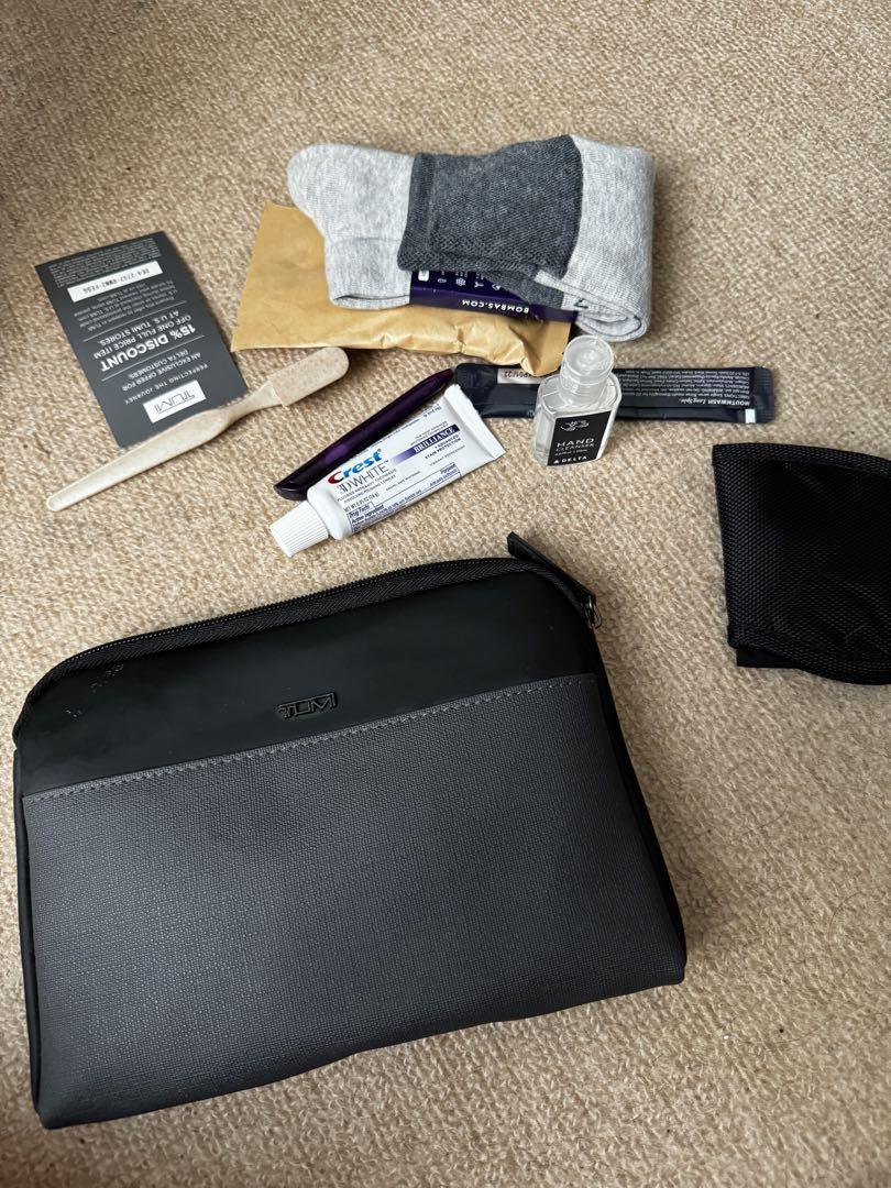 非売品 未使用 中身あり tumi トラベル ポーチ アメニティ 8点セット 非売品 未使用 中身あり tumi トラベル ポーチ アメニティ 8点