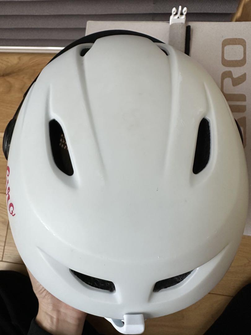 giro バイザー付きヘルメット　XS