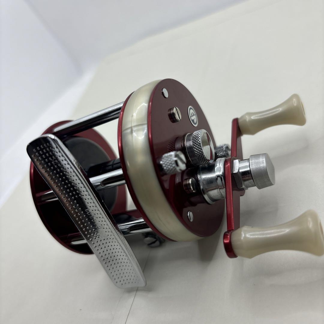 Ambassadeur 1750 A ベイトリール