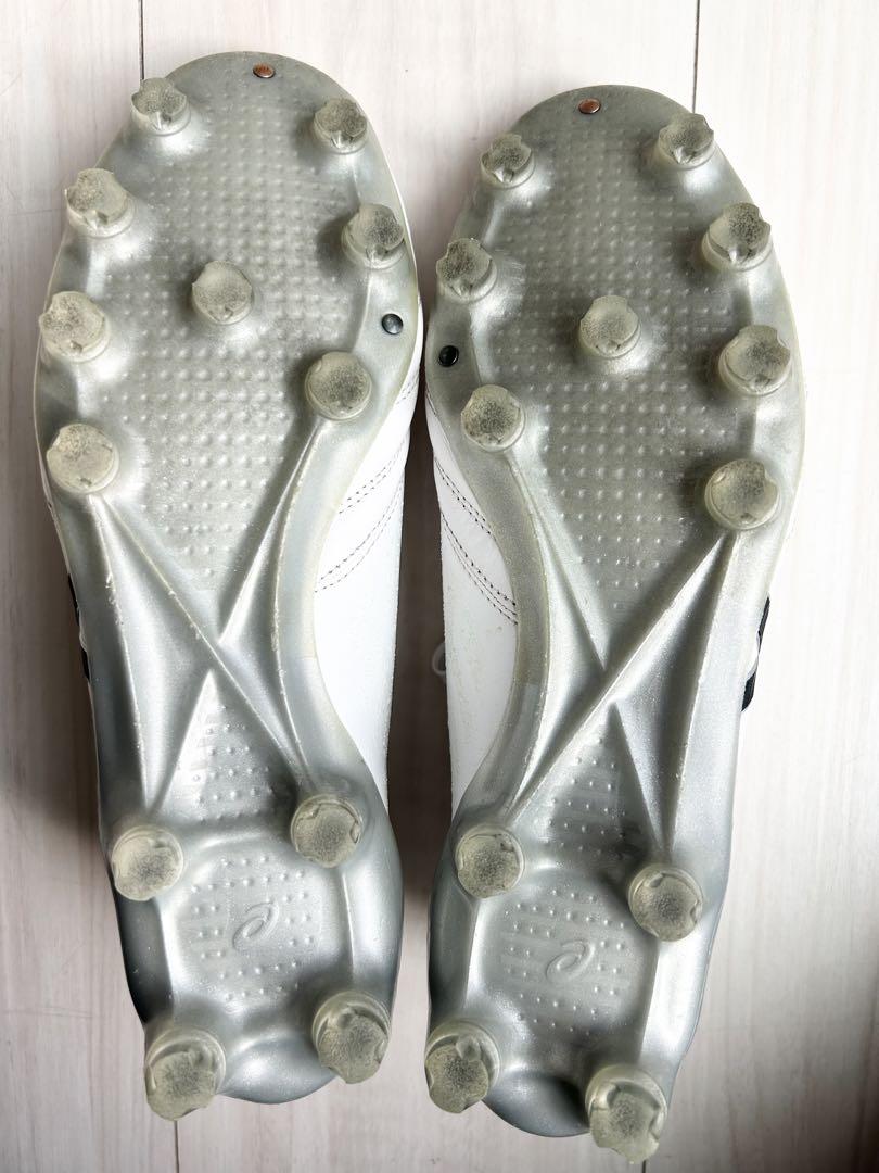asics サッカー　スパイク　白　24.5
