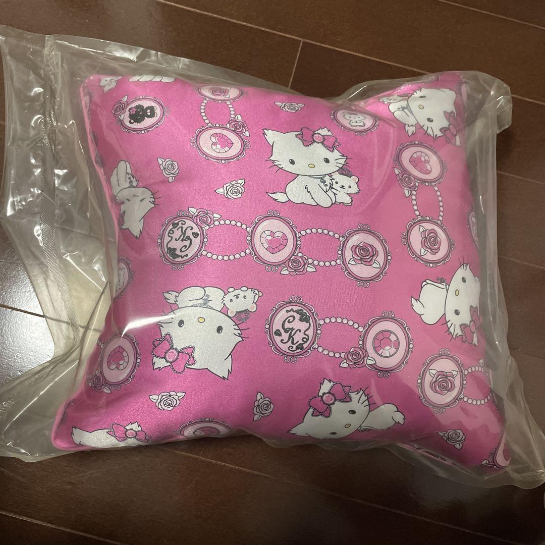 ハローキティ クッション 枕