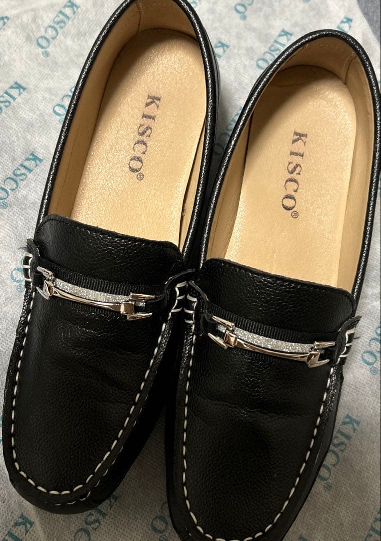 キスコ KISCO ビットインヒール　ブラック23.5センチ