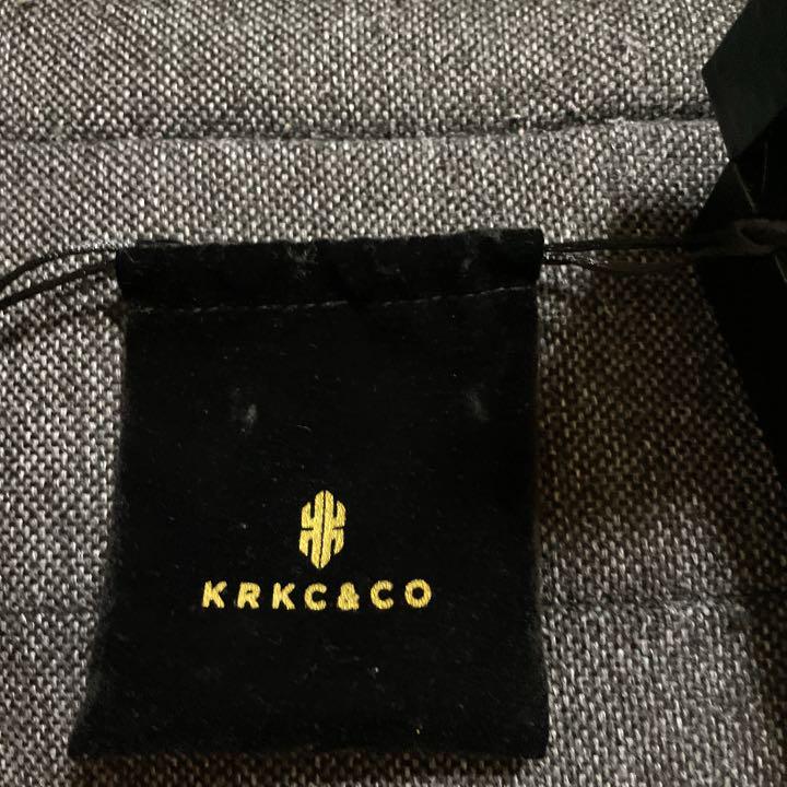 シルバーのチェーンネックレス