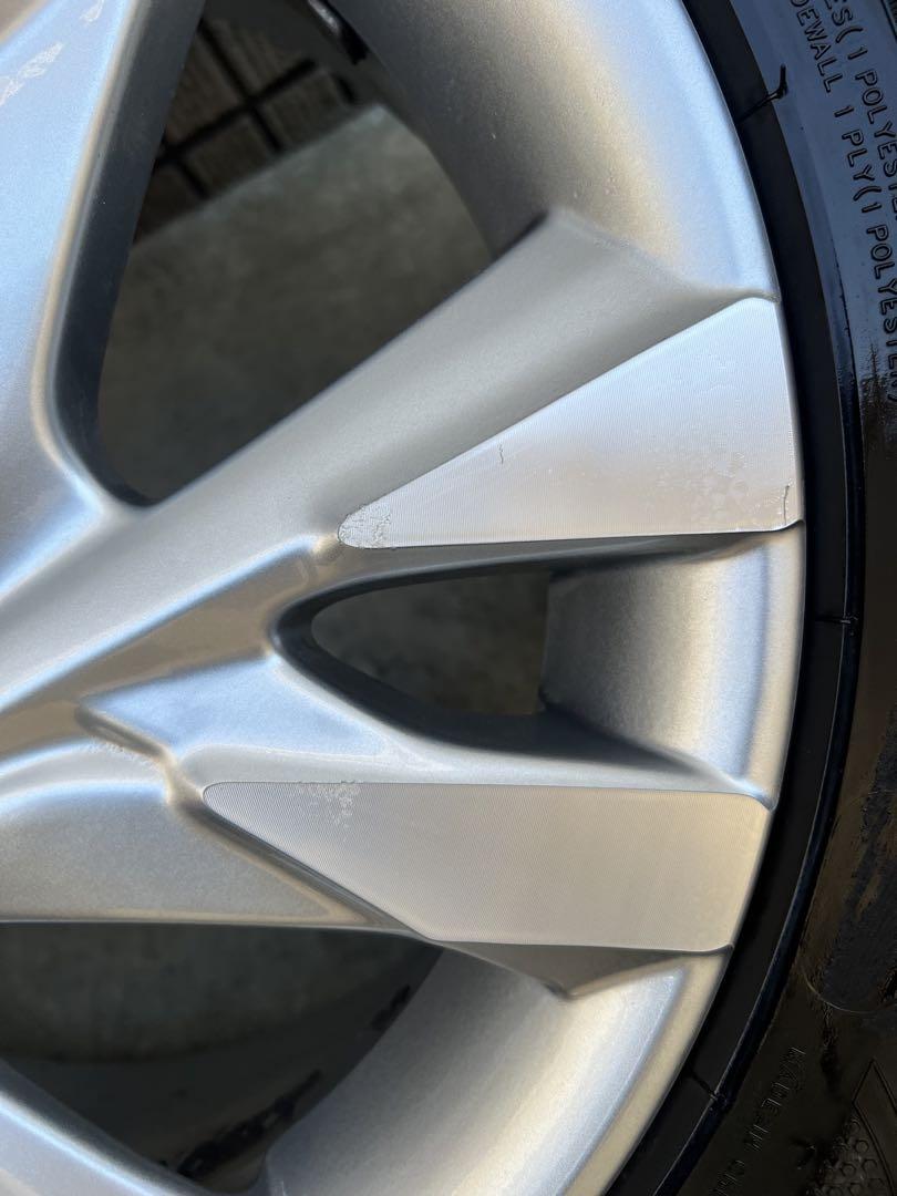 シャトルハイブリッド　純正16インチ　185/55R16 スタッドレス　ケンダ