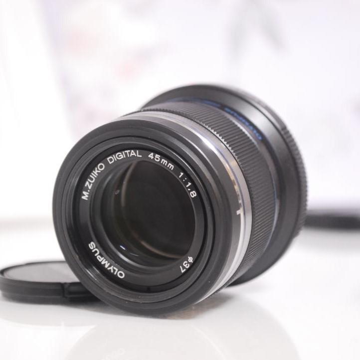 美しいボケ感が映える単焦点レンズ☆オリンパスM.ZUIKO 45mm F1.8♡ 16,279円