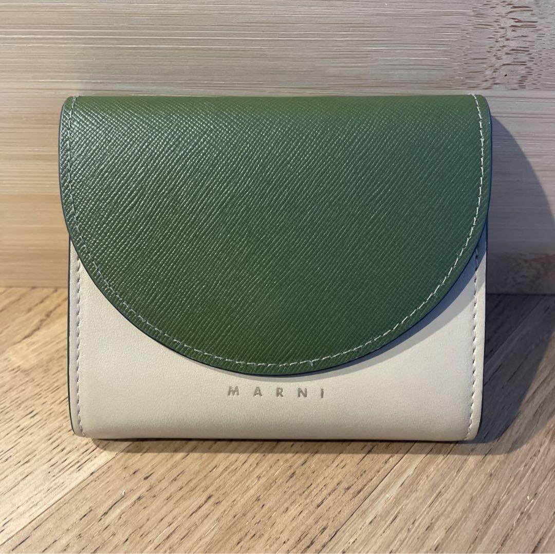 MARNI 二つ折り財布　グリーンベージュ購入価格¥50000