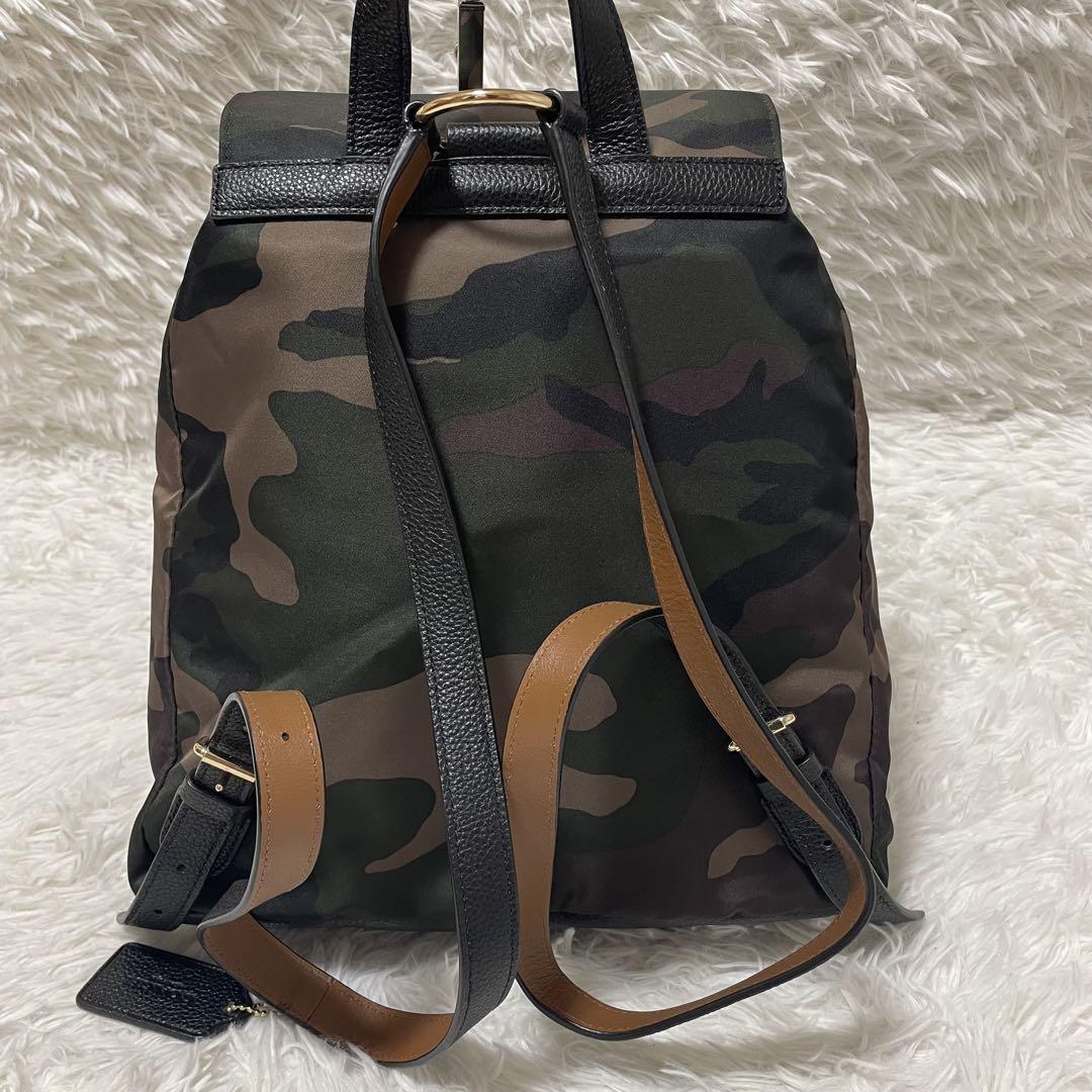 新品同様　COACH F11848 カモフラ柄　リュック　バックパック