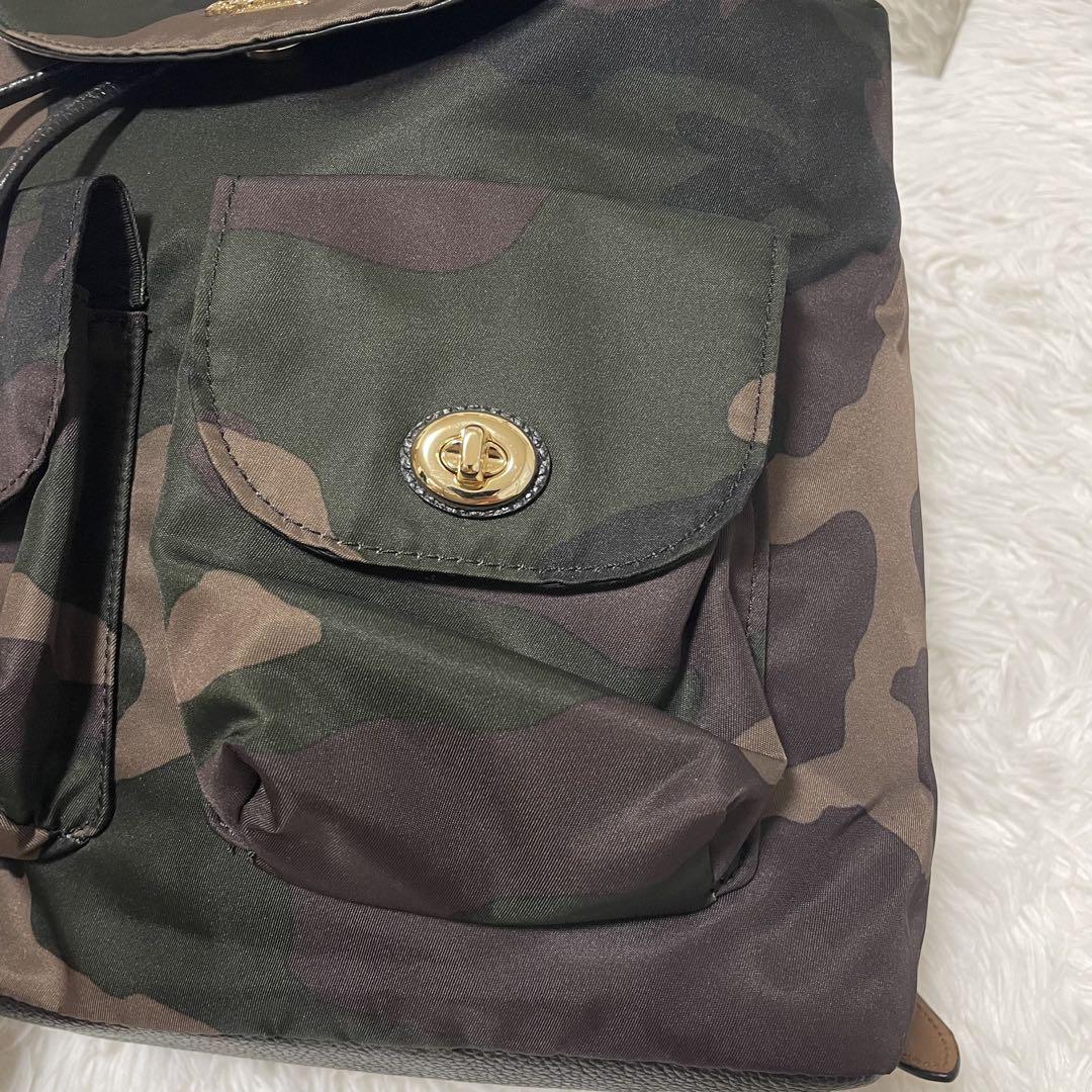 新品同様　COACH F11848 カモフラ柄　リュック　バックパック