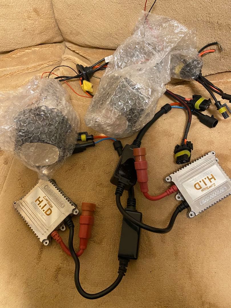 ヴォクシー  後期　イカリング　HID ヘッドライト パーツ