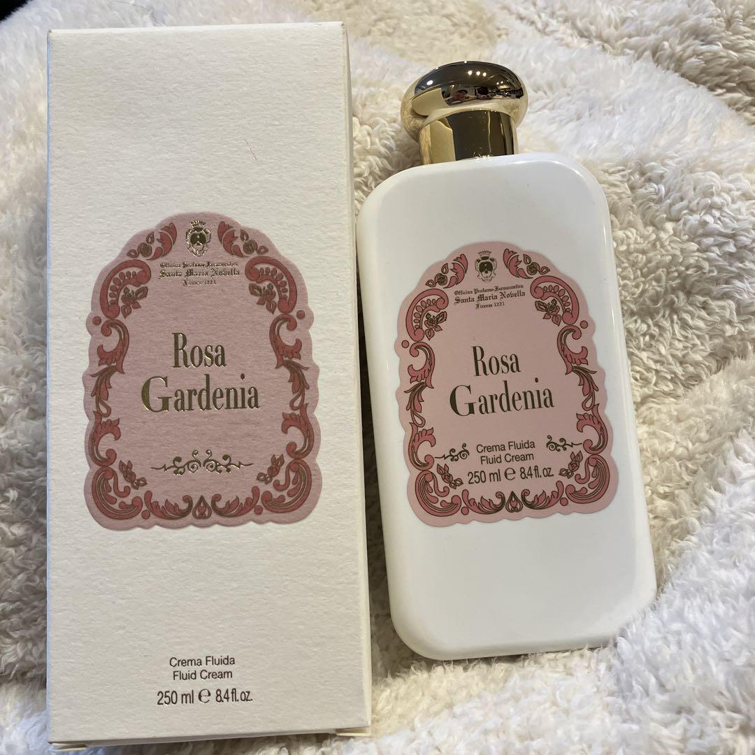 Rosa Gardenia フルイドクリーム 箱付き