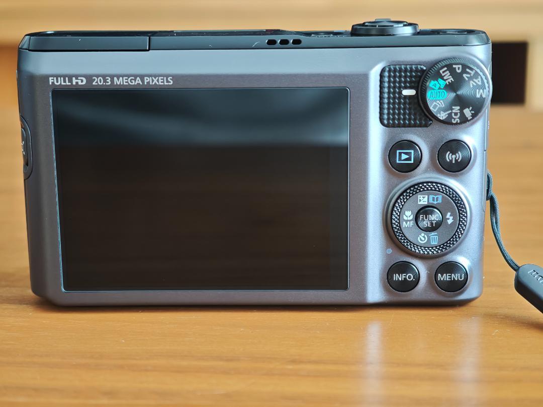 Canon PowerShot SX720 HS 本体