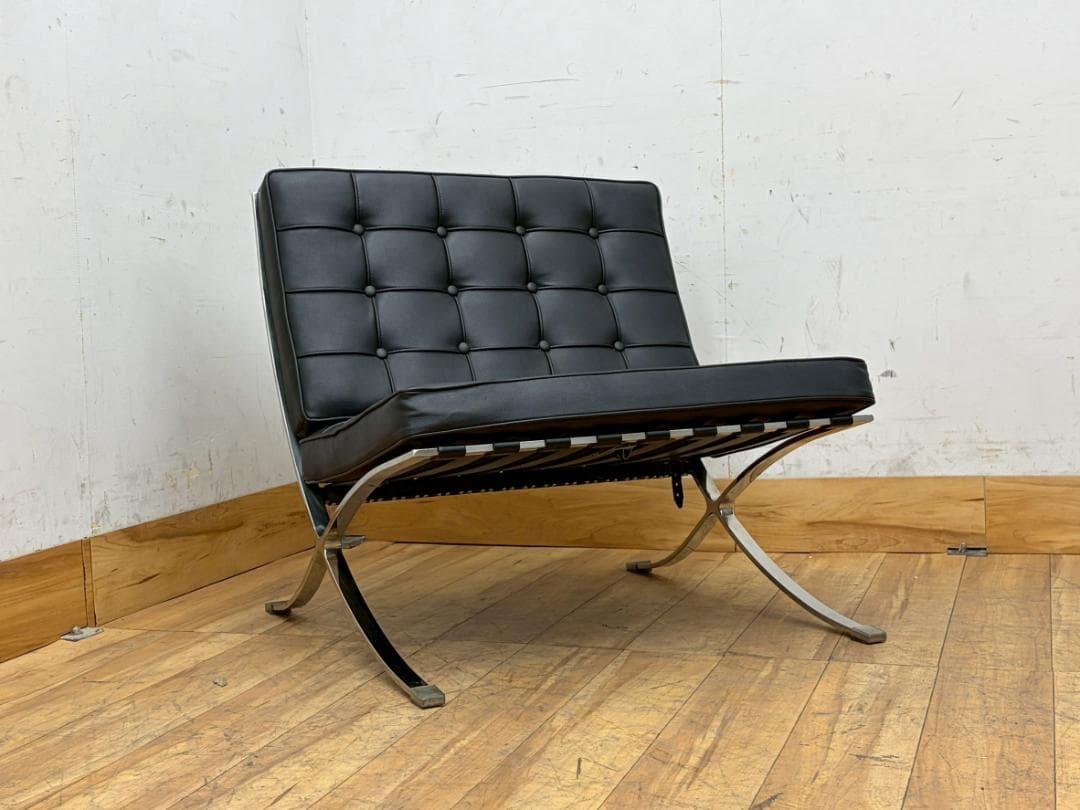 T7768☆美品☆バルセロナチェア☆ミース・ファン・デル・ローエ☆ブラック☆ T7768☆美品☆バルセロナチェア☆ミース・ファン・デル・ローエ☆ブラック☆