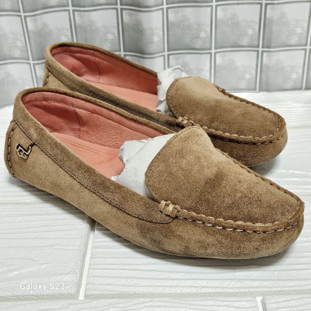 UGG 【24.0】スエード モカシン ローファー ベージュ - メルカリ