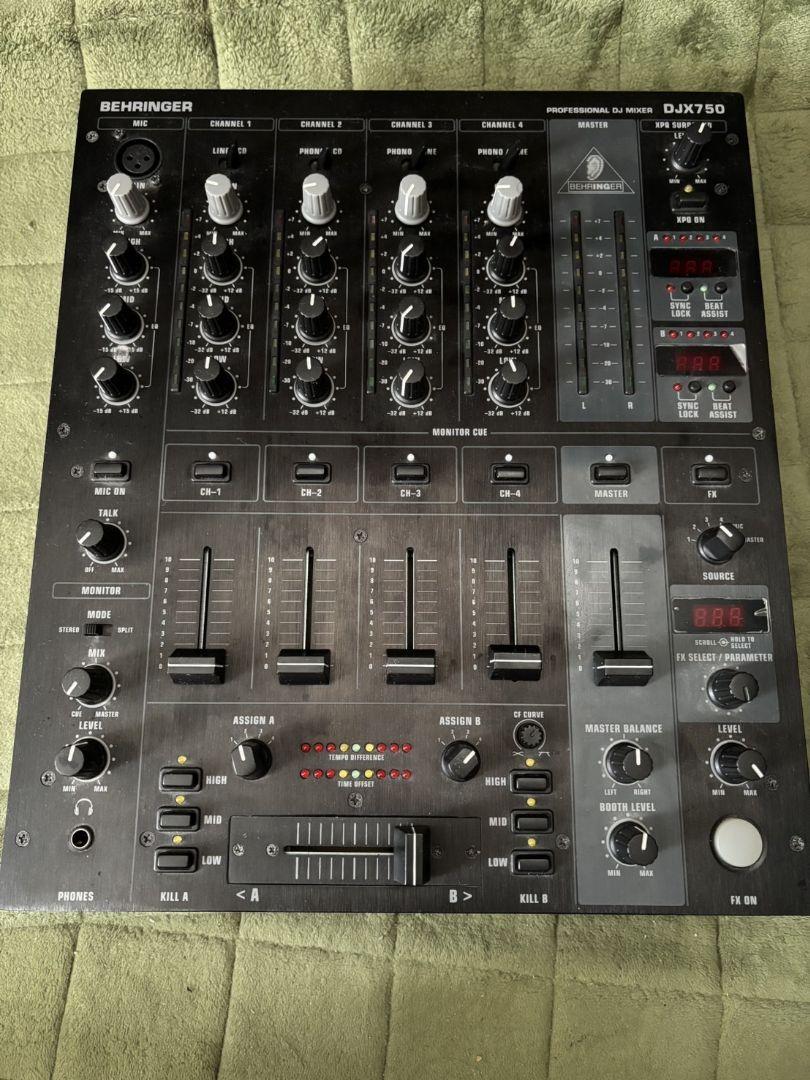 BEHRINGER DJX750 DJミキサー