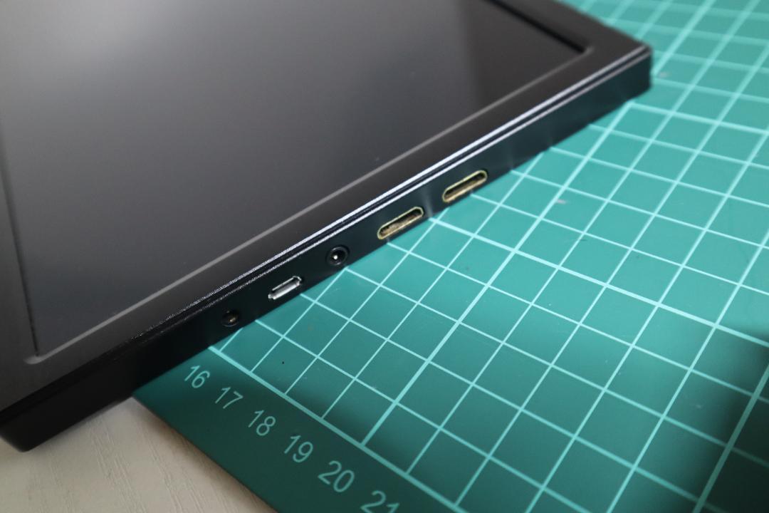 10.1インチ 2K モバイルモニター 本体