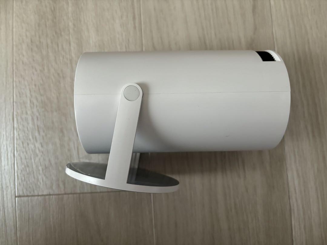 Magcubic小型ポータブルプロジェクター　最終値下げ！