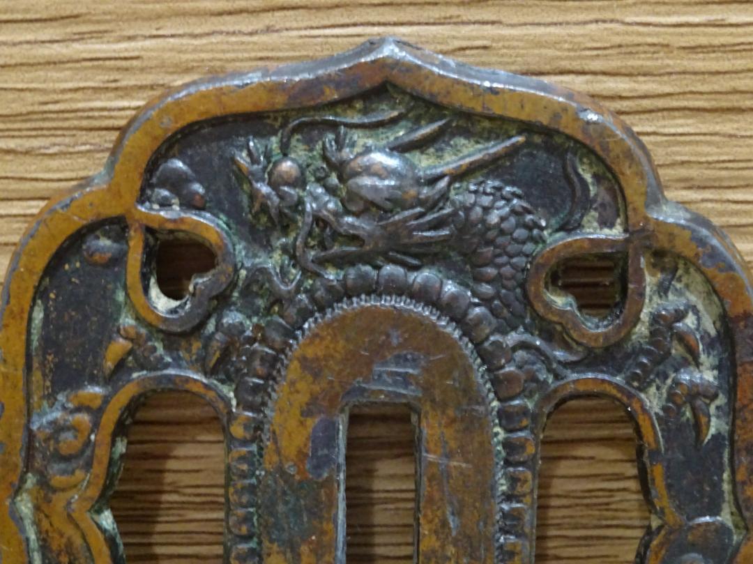 刀鍔 龍 彫刻 刀装具 時代物 骨董品 日本刀 アンティーク 刀鍔 龍 彫刻 刀装具 時代物 骨董品 日本刀 アンティーク - メルカリ