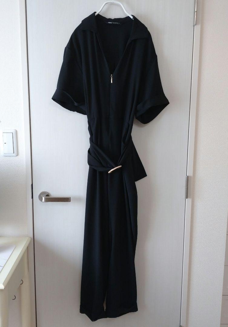 ZARAベルト付きフルイドジャンプスーツ ザラ カバーオール ZIP