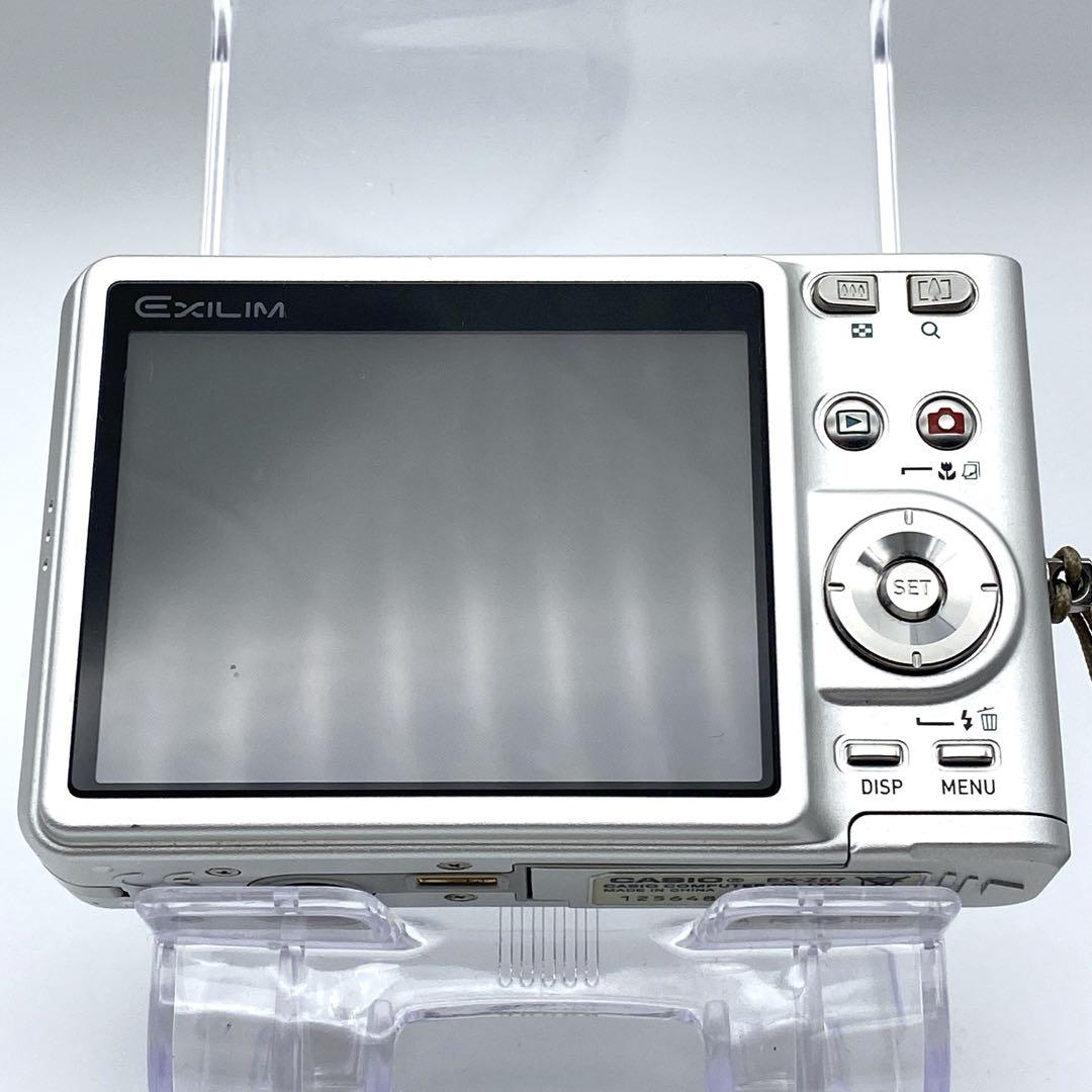 カシオ、2.7型液晶搭載の500万画素機「EXILIM ZOOM EX-Z57」