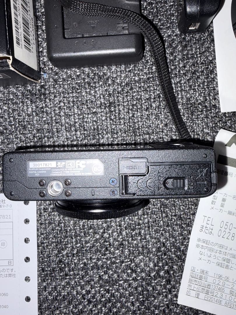 【美品】Fujifilm XQ1 デジタルカメラ 【美品】Fujifilm XQ1 デジタルカメラ