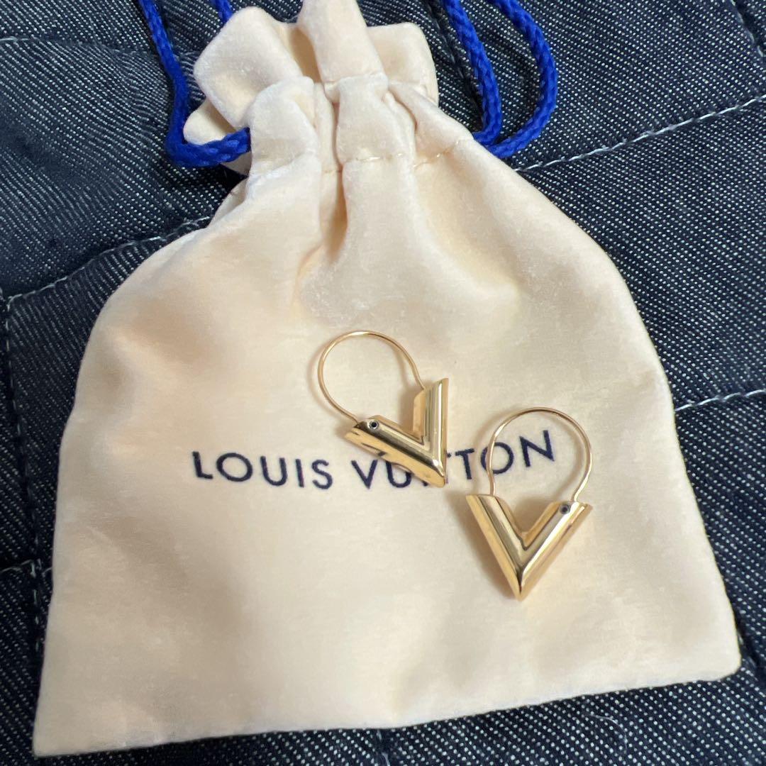 LOUIS VUITTON ルイヴィトン ピアス・エセンシャル V ゴールド