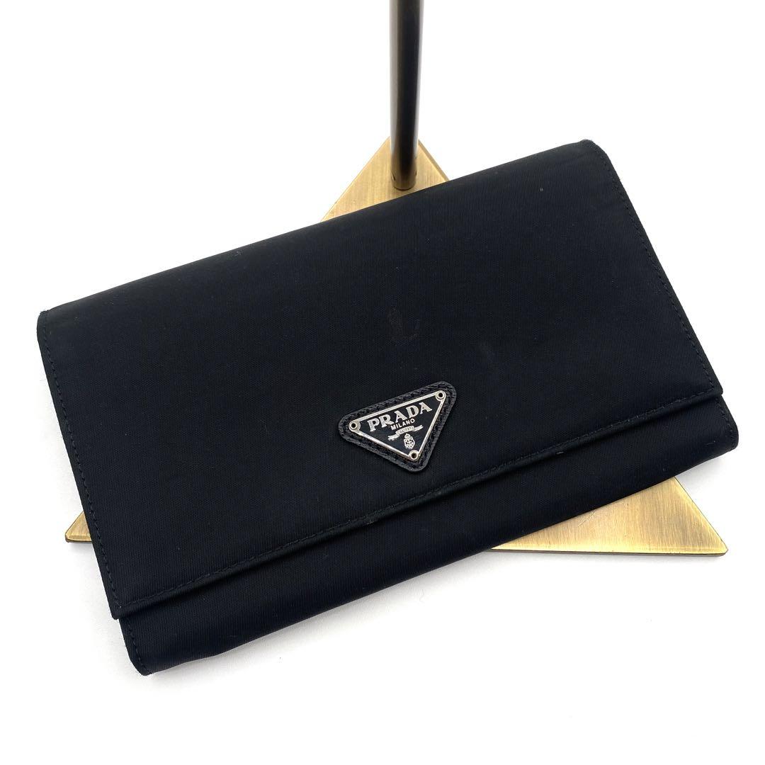 美品　PRADA ブラック　ナイロン　長財布　三角プレート　ロゴ入り
