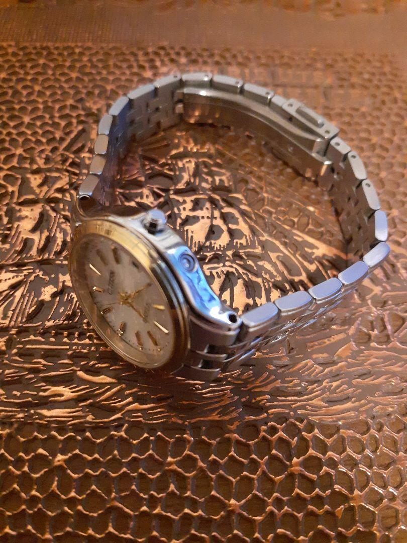 格安❗極美品❗CITIZEN EXCEED ゴールド×シルバー 電波ソーラー