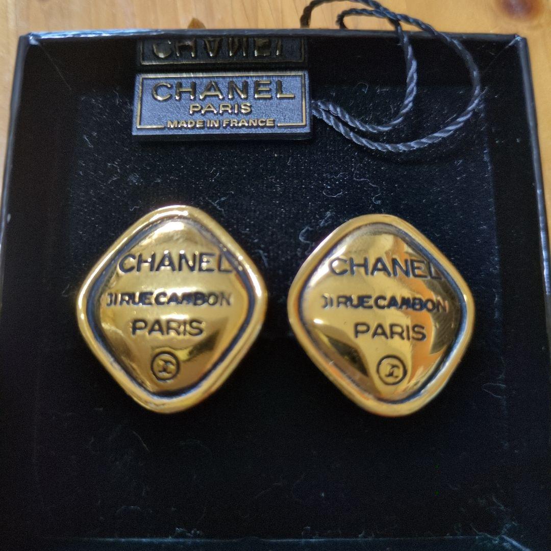 CHANEL ゴールド ダイヤモンド型 イヤリング