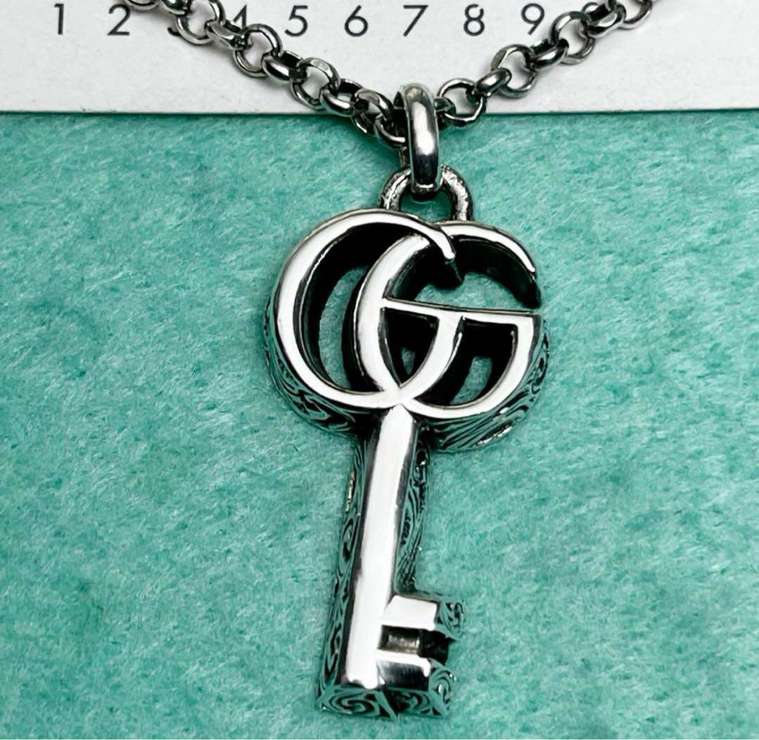 【楽ギフ_のし宛書】 美品 GUCCI メルカリ - アラベスクキーモチーフネックレス アクセサリー