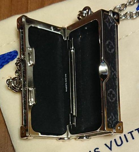 ルイヴィトン メンズ ネックレス 未使用品 レア ペンダント ピルケース ルイヴィトン メンズ ネックレス 未使用品 レア ペンダント ピルケース