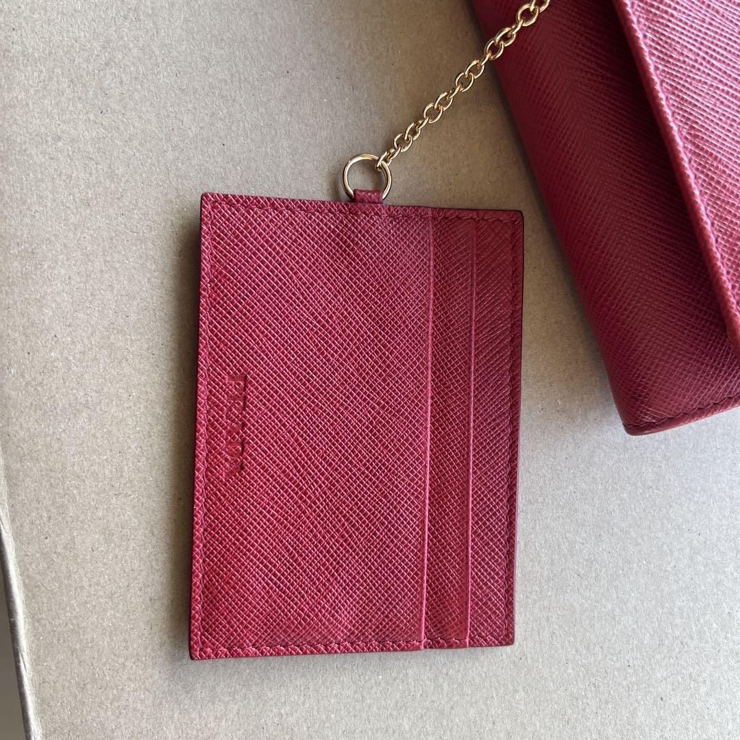 PRADA プラダ サフィアーノ 長財布 ゴールド金具 レッド 1MH132
