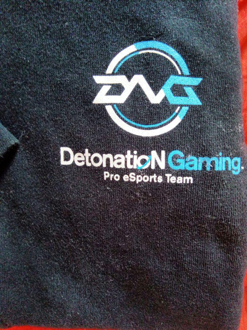 DNG DetonationN Gaming  パーカー