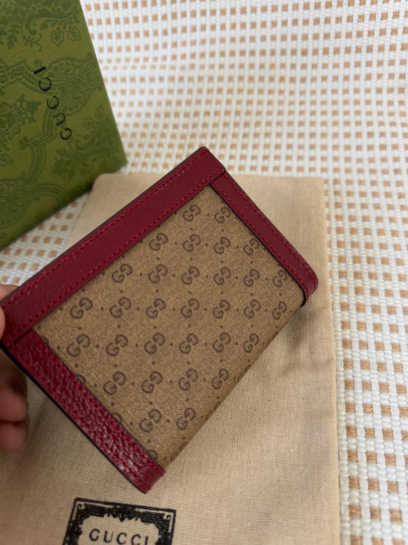 Gicci グッチ