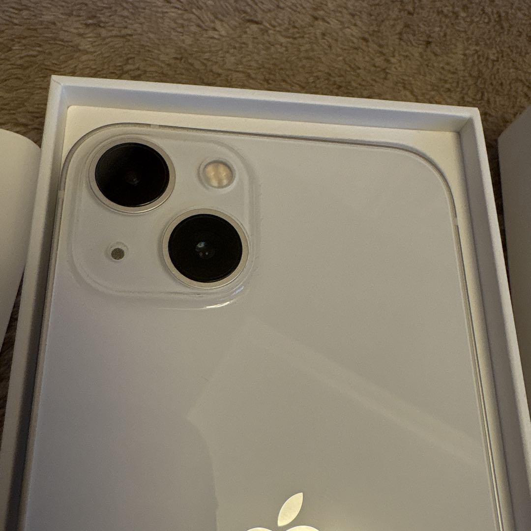 iPhone13 128GB SIMフリー 付属品あり　スターライト
