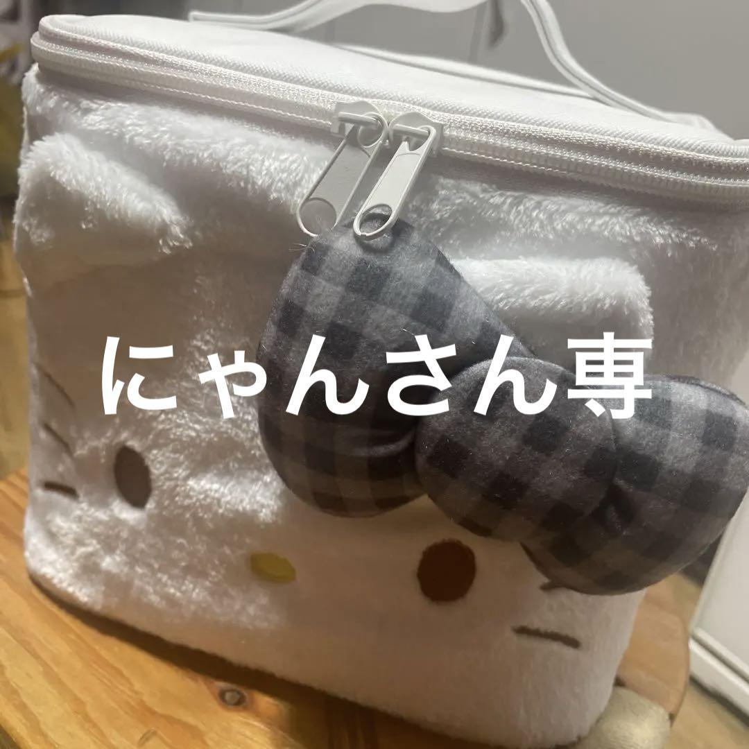 一番くじ 50周年キティちゃん バニティポーチ 二等賞 一番くじ 50周年キティちゃん バニティポーチ 二等賞