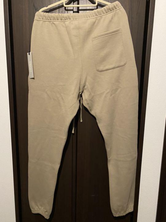 パソコン◑ 新品 エッセンシャルズ タンカラ スウェットパンツ ZSBQK-m98569058797 残1 M パンツ