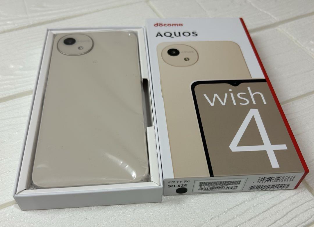 【未使用品】SHARP AQUOS wish4 ホワイトdocomo