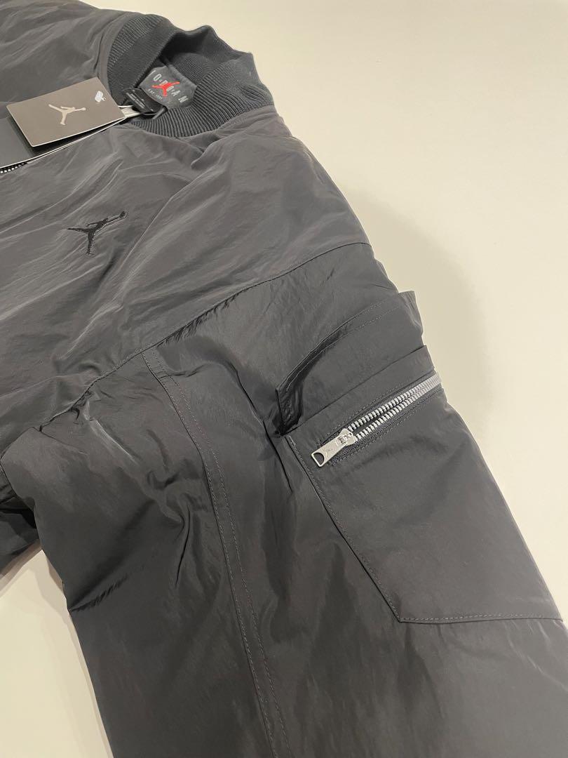 Nike Jordan / 中綿ボンバージャケットM(L相当)